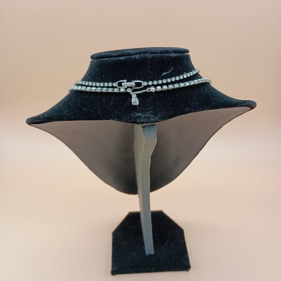 Pair of Vintage Rhinestone Necklaces White V Chevron 15"/20" Unsigned Estate - Picture 2 of 2